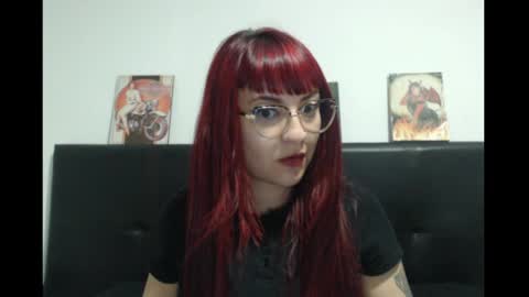 Lulu DCarton online show from April 4, 4:11 am