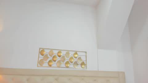 Snapshot of lucia_lorenz chatting on October 20, 11:24 am lucia lorenz online show from October 20, 11:24 am