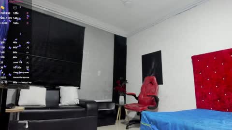 L U C I A online show from April 6, 12:39 pm