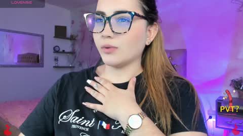 lucia star  online show from February 8, 7:59 pm