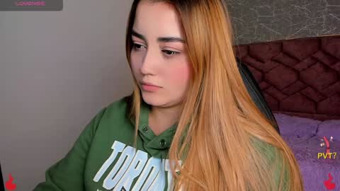 lucia star  online show from January 23, 8:02 pm