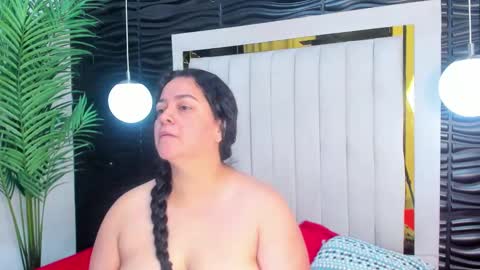 Lucia Vonne online show from March 3, 11:03 am