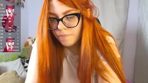 Snapshot of lucie_nicolls chatting on February 18, 8:04 pm Lucie   online show from February 18, 8:04 pm
