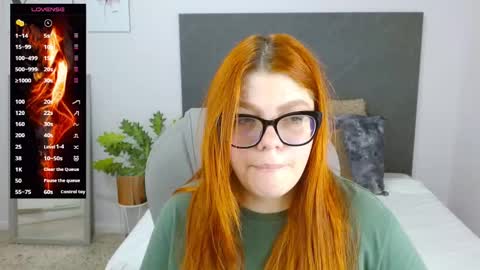 Snapshot of lucie_nicolls chatting on January 30, 7:48 pm Lucie   online show from January 30, 7:48 pm
