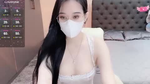 lucii04 online show from May 2, 7:06 pm