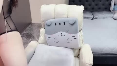 lucii04 online show from June 12, 4:48 pm