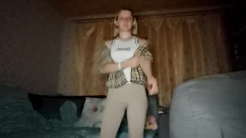 Monika online show from October 9, 8:57 pm