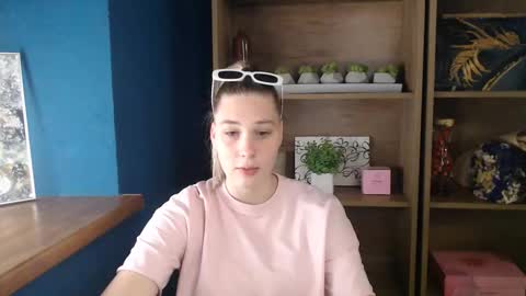 Grace online show from May 15, 2:09 pm