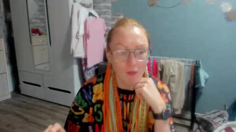 Snapshot of lucky_licky20 chatting on October 5, 4:28 am lucky_licky20 online show from October 5, 4:28 am