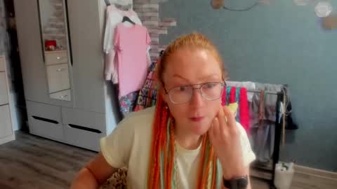 Snapshot of lucky_licky20 chatting on October 2, 4:06 am lucky_licky20 online show from October 2, 4:06 am