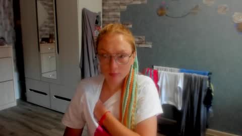 Snapshot of lucky_licky20 chatting on October 18, 2:36 am lucky_licky20 online show from October 18, 2:36 am