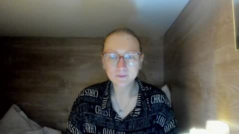 Snapshot of lucky_licky20 chatting on January 20, 4:43 am lucky_licky20 online show from January 20, 4:43 am
