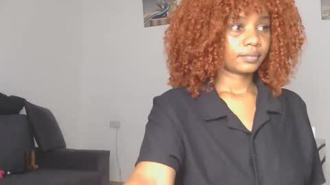 lucky_n_shyshy online show from December 3, 12:40 pm