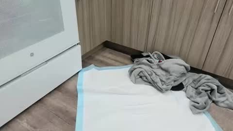 Cleo online show from November 10, 7:25 am