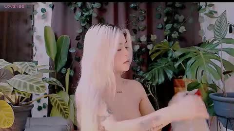 luckysapphire777 online show from October 15, 8:39 am