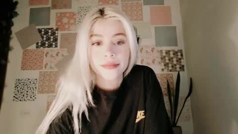 luckysapphire777 online show from March 16, 9:13 am