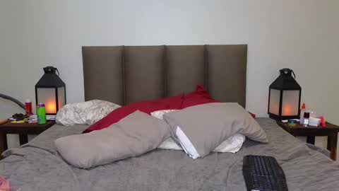 Lucy online show from October 6, 12:27 am