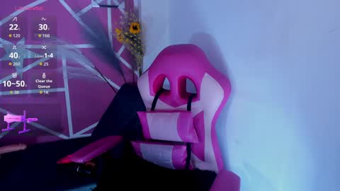lucy_beatifull online show from May 31, 6:20 pm