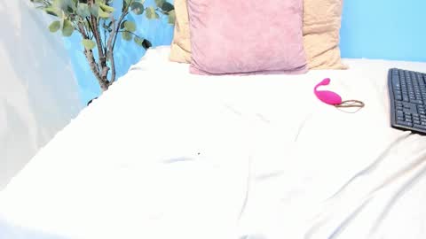 lucy_canel online show from October 13, 10:45 pm