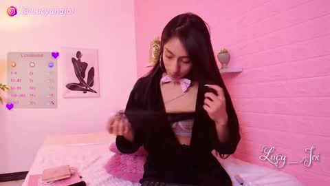 Luciana online show from April 18, 1:30 am