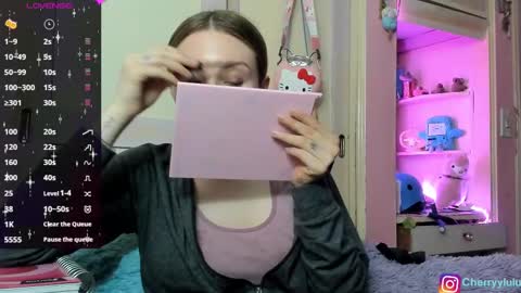 Lulu online show from March 3, 11:45 pm