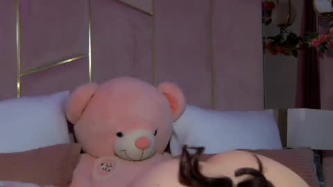 Lucy Lexton online show from April 23, 5:48 am