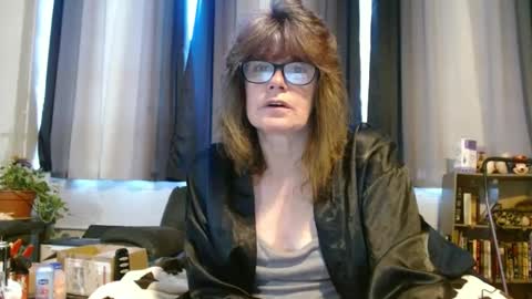 lucylling online show from February 24, 1:41 pm