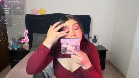 Snapshot of lucypetit chatting on September 15, 12:46 pm Lucy Petit online show from September 15, 12:46 pm