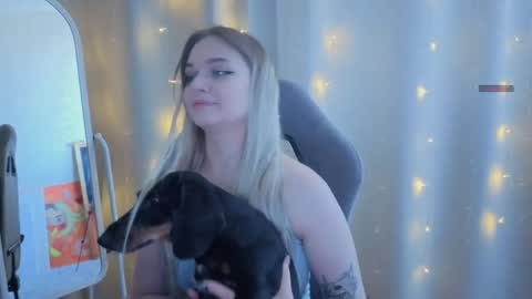 Lucy online show from April 16, 7:30 am