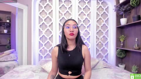 Lucy Liiu online show from January 20, 7:04 pm