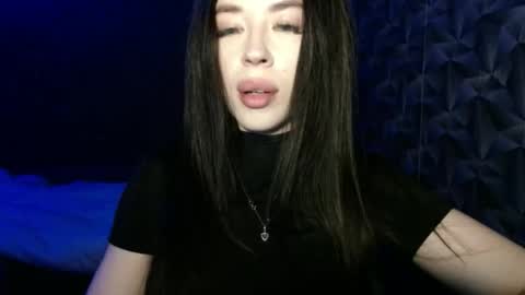 luisa lovedom online show from March 27, 6:41 pm