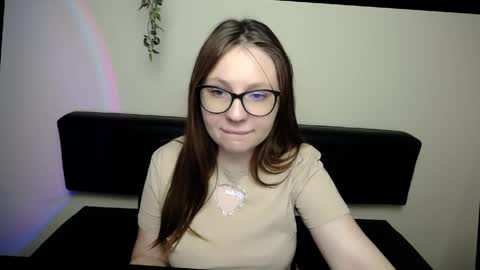 Luiza online show from April 4, 6:45 am