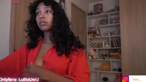 Snapshot of lulitauwu chatting on March 2, 9:52 pm lulitauwu online show from March 2, 9:52 pm