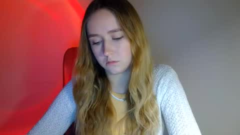 Lulu Baby18 online show from December 1, 8:11 pm