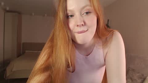 Snapshot of lulu_moons chatting on January 20, 2:57 pm Lulu online show from January 20, 2:57 pm