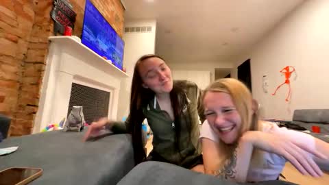 Snapshot of lulubaby03 chatting on October 26, 12:28 am lulubaby03 online show from October 26, 12:28 am