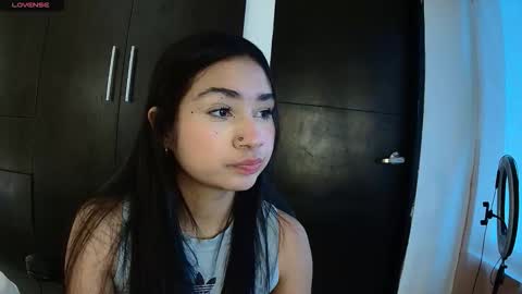 luna and banji online show from November 20, 8:32 pm