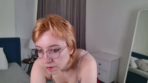luna_cold online show from May 5, 6:38 am