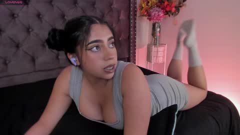 luna_cute14 online show from April 14, 9:37 pm