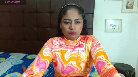 luna_fyre online show from February 2, 12:48 pm