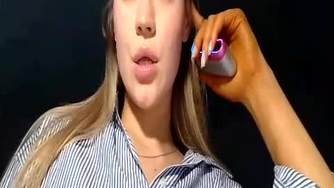 luna liss  online show from May 26, 10:31 pm