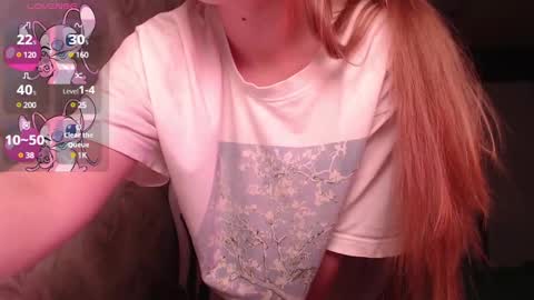 Luna online show from February 10, 1:11 pm