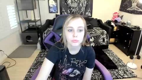 Luna online show from March 29, 10:31 pm