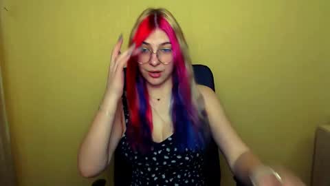 Luna online show from February 26, 9:12 am