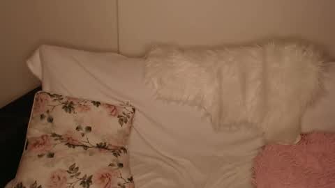 Luna online show from March 31, 6:08 pm