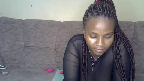 luna_peachy online show from June 13, 6:27 pm