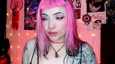 Snapshot of luna_ray420 chatting on February 23, 8:50 pm MISS LUNA online show from February 23, 8:50 pm