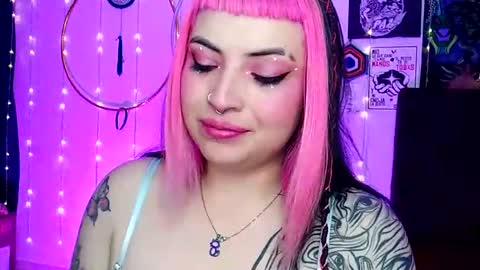 Snapshot of luna_ray420 chatting on February 6, 9:06 pm MISS LUNA online show from February 6, 9:06 pm