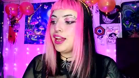Snapshot of luna_ray420 chatting on March 12, 2:52 am MISS LUNA online show from March 12, 2:52 am