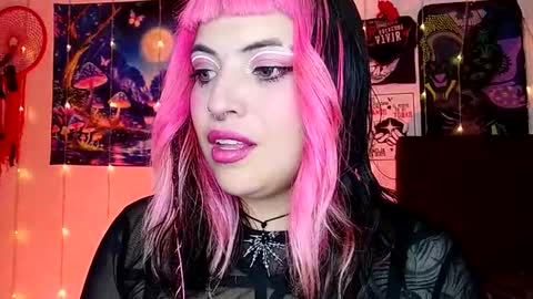 Snapshot of luna_ray420 chatting on March 8, 5:19 pm MISS LUNA online show from March 8, 5:19 pm